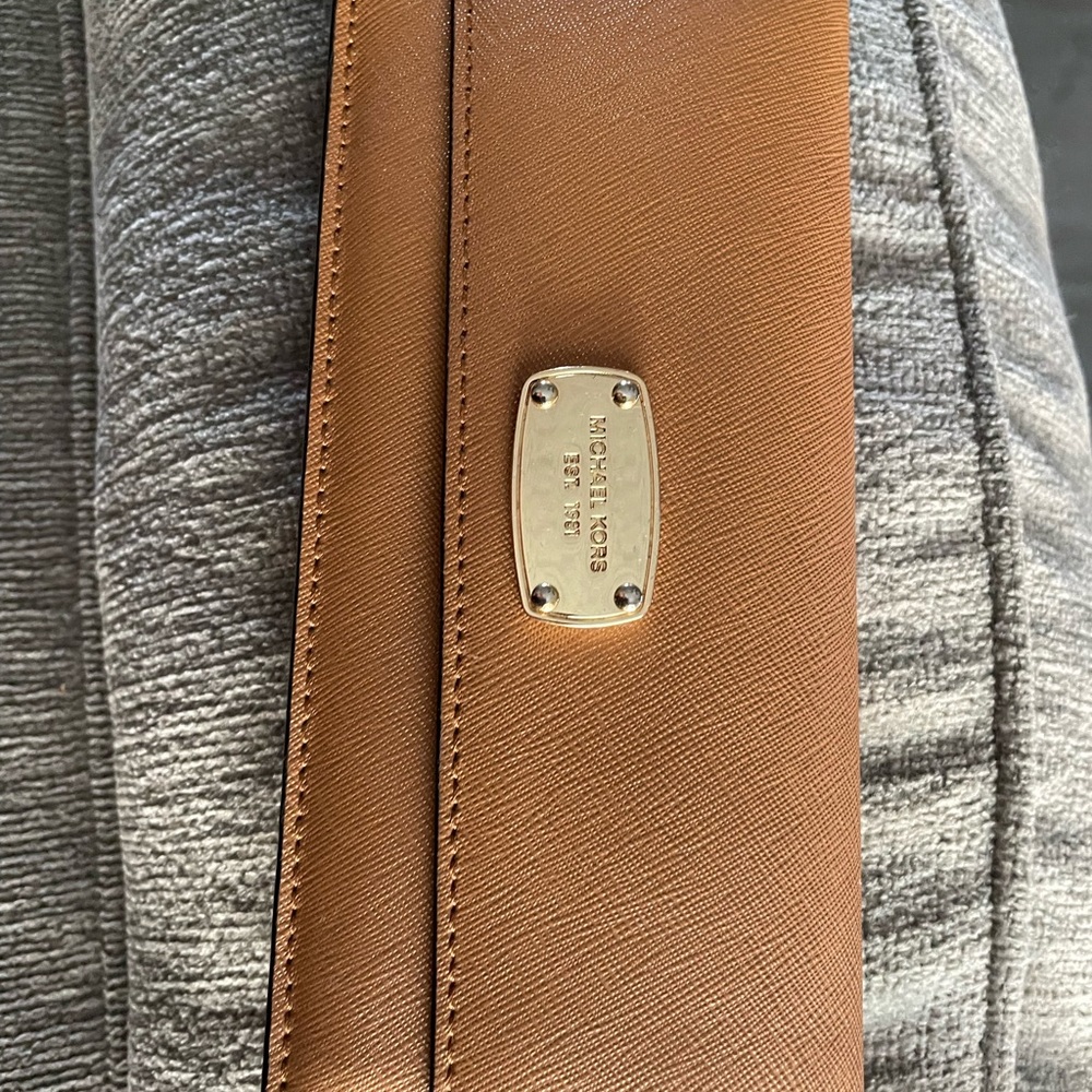 Michael Kors Jet Set wallet